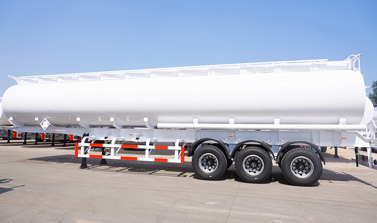 3 Axle Gasoline Tanker Trailer | Gasoline Tanker for Sale in Boma Congo