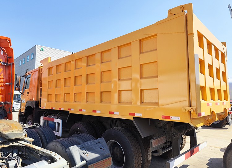 Zz3257 6x4 Howo Sinotruk 371 Dump Truck for Sale Price in Congo